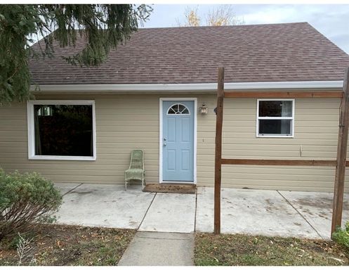 Charming 1 Bed 1 Bath Pet Friendly Cozy Apartment