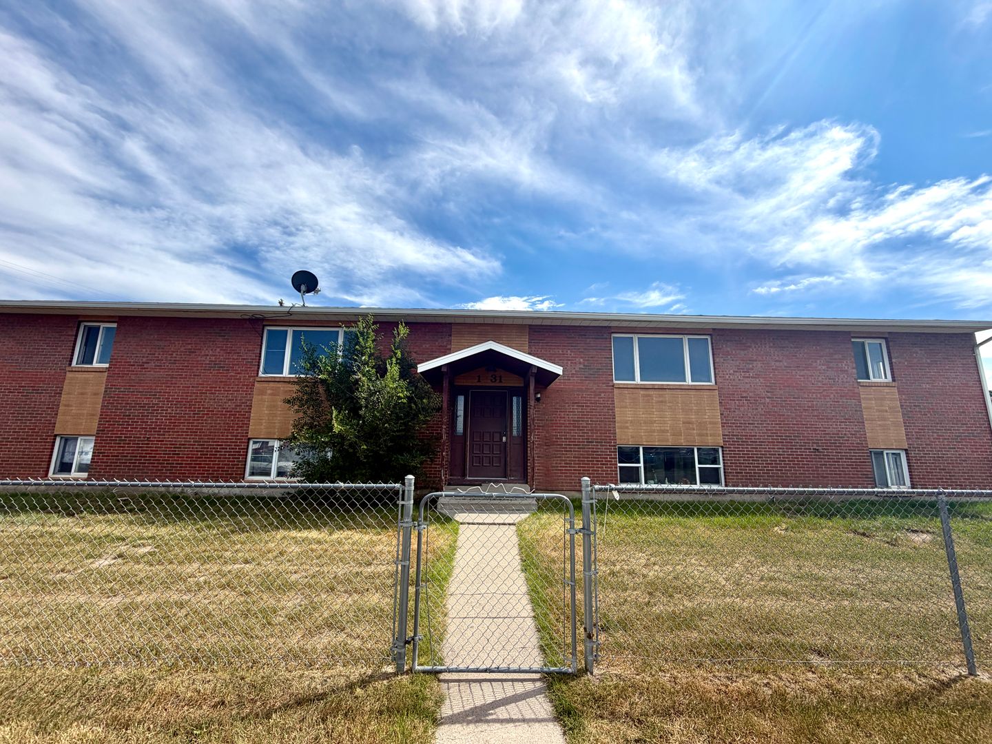 Helena Apartment: 1431 Aspen St.