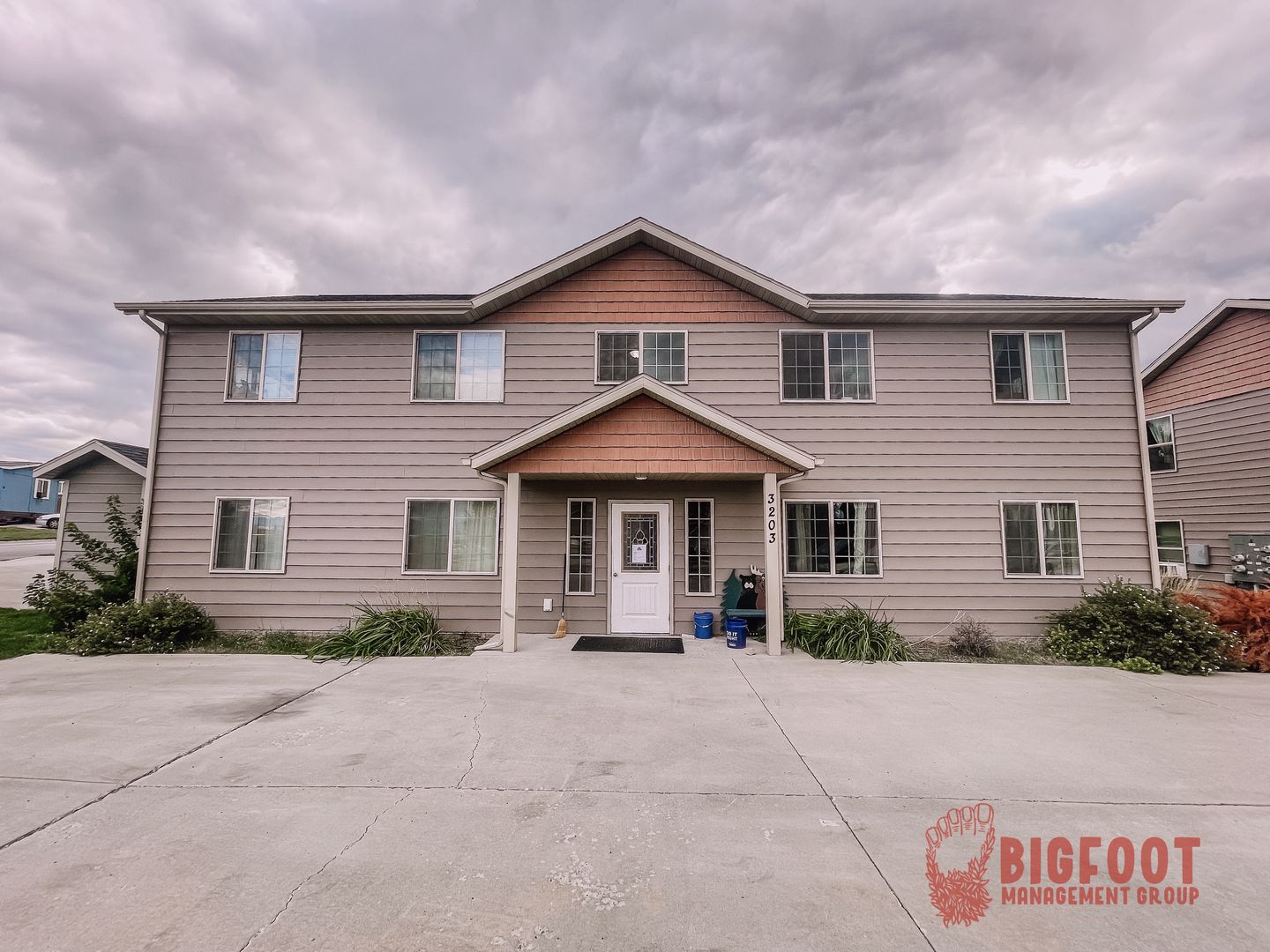 Helena Apartment: 3203 SK Loop
