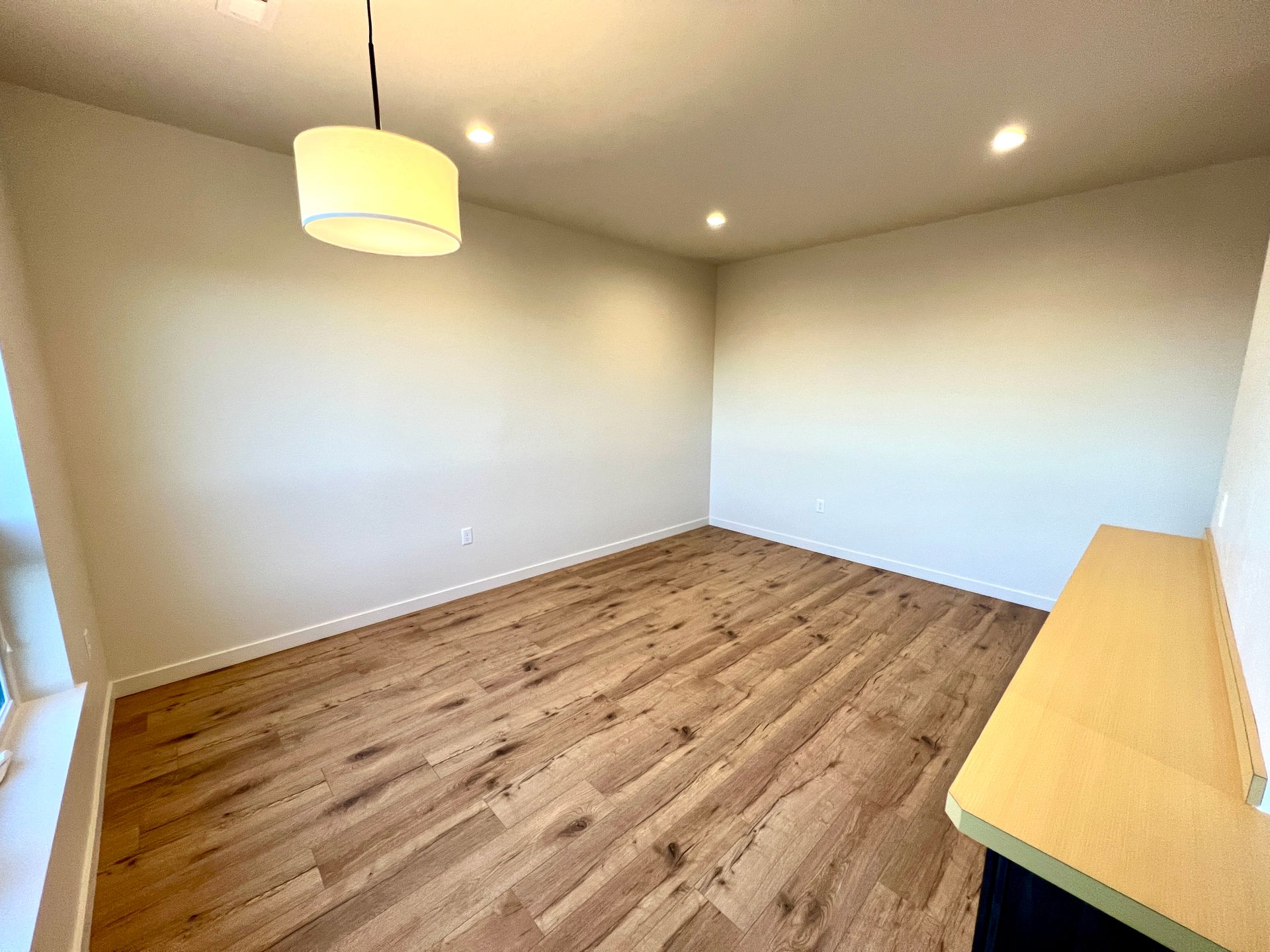 2314-18 Shorthorn Ave. Burnham Ranch Building 1 6 of 12