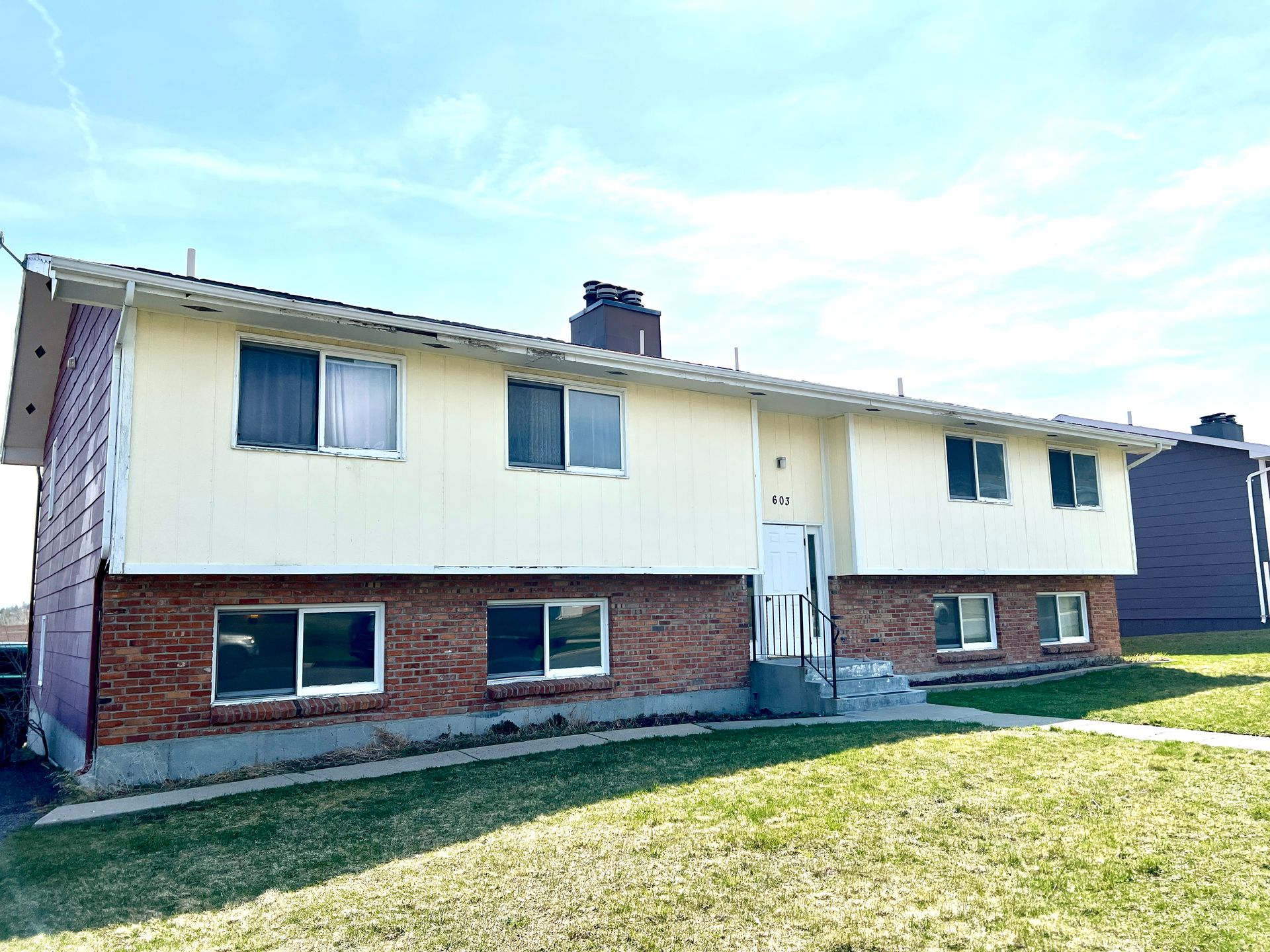 Helena Apartment: 603 S. California St.