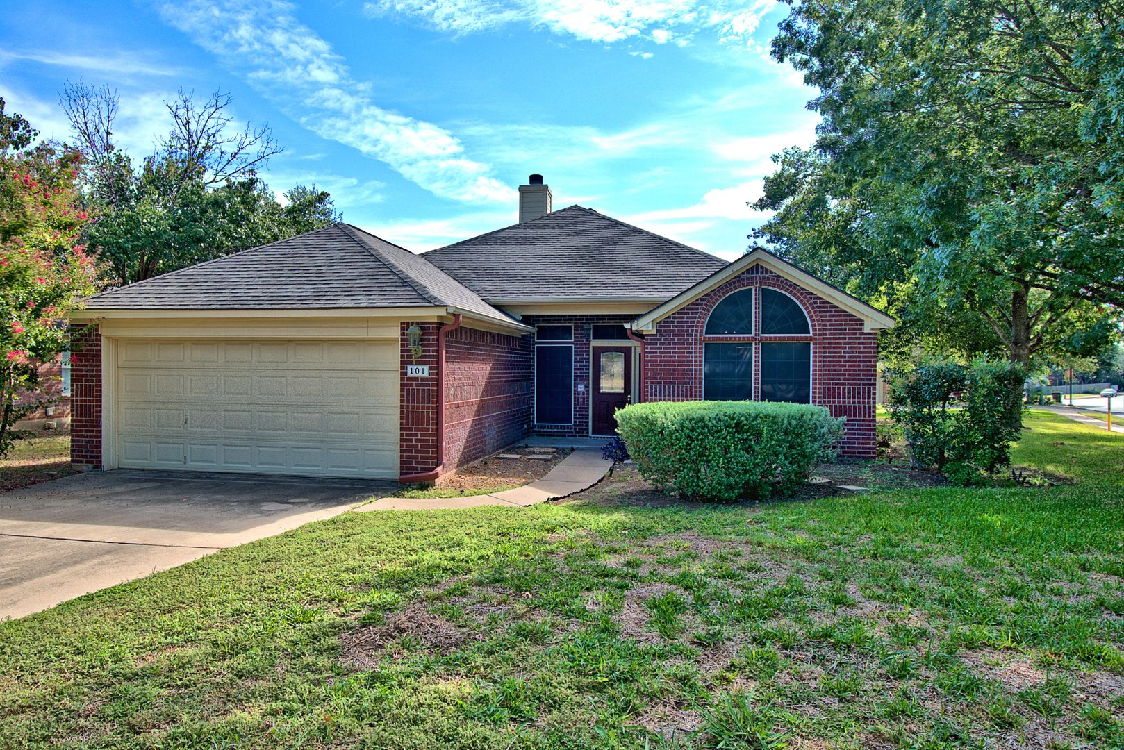 Georgetown House: 101 Pecan Vista Ln.