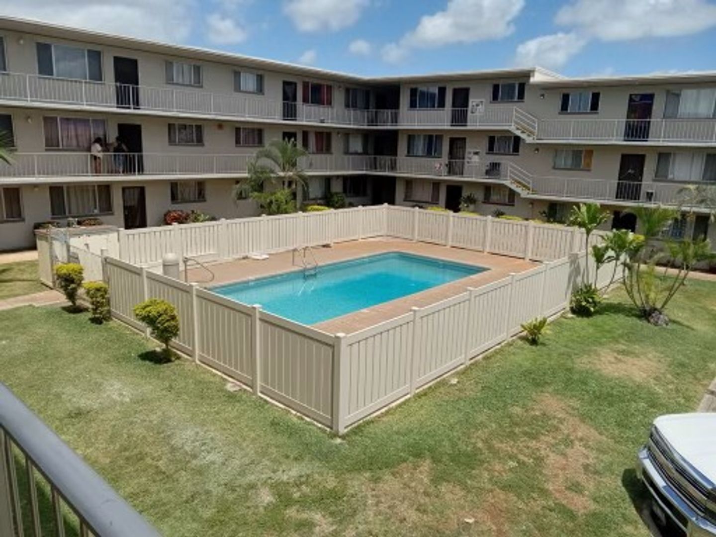 Waipahu Apartment: Ali'i Manor Apartments