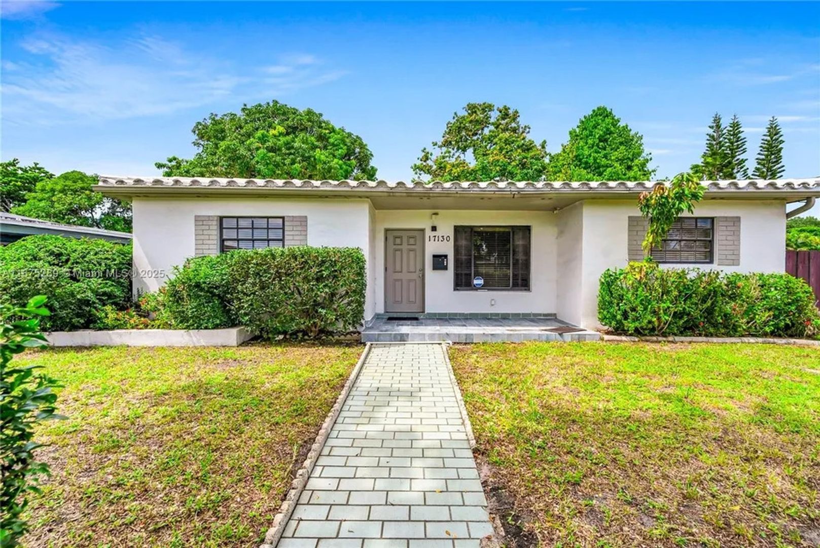 North Miami Beach House: 17130 NE 7 Ave