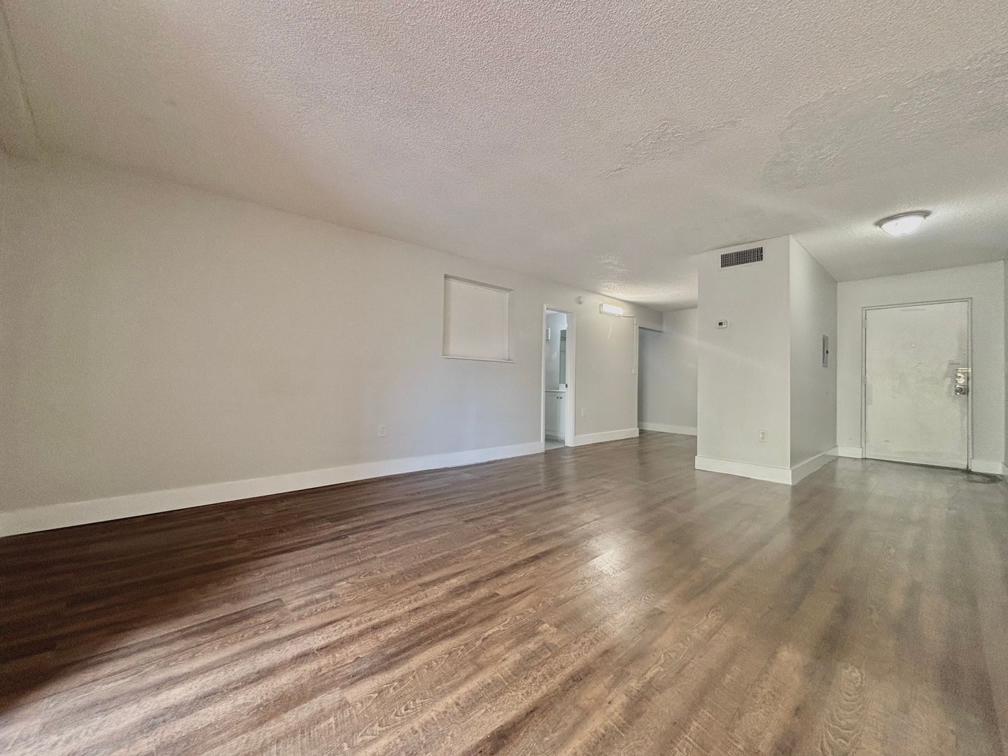 Opa Locka Apartment: 2523-2525 Opa Locka Blvd