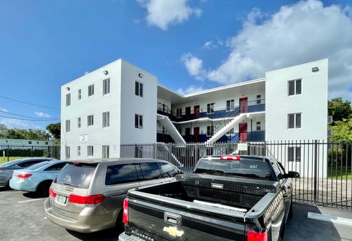 New Construction 1 Bedroom 1 Bathroom – photo 1