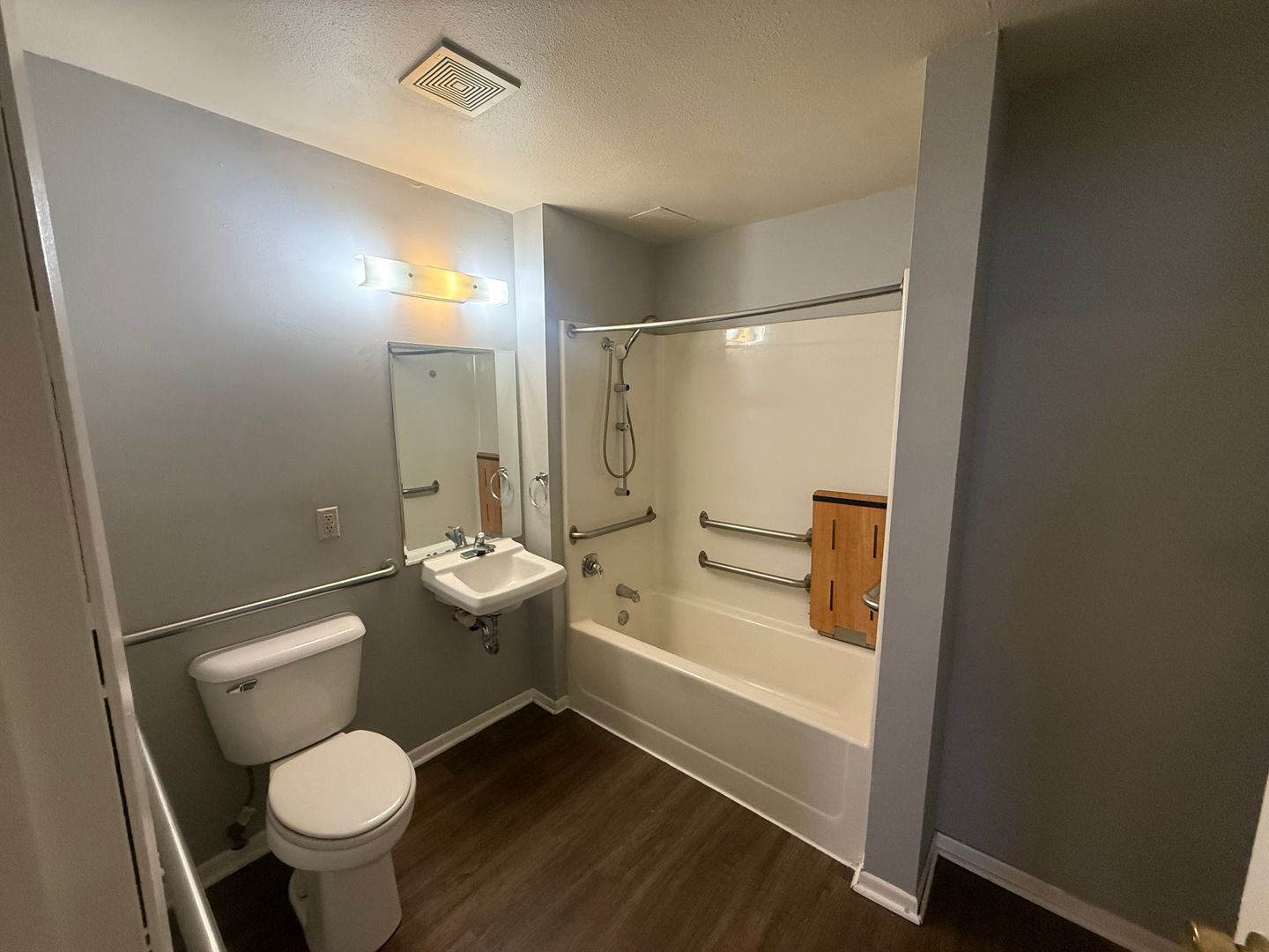 Omaha Apartment: 305 South 16th Street