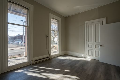 Spacious 1st Floor Rental- Available for immediate Occupancy in Downtown Pottstown!