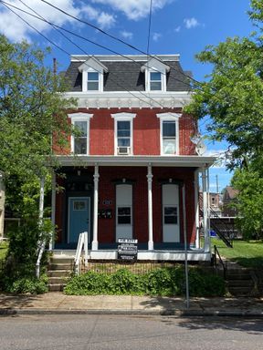 2 bed, 2 full bath with bonus room. – photo 1