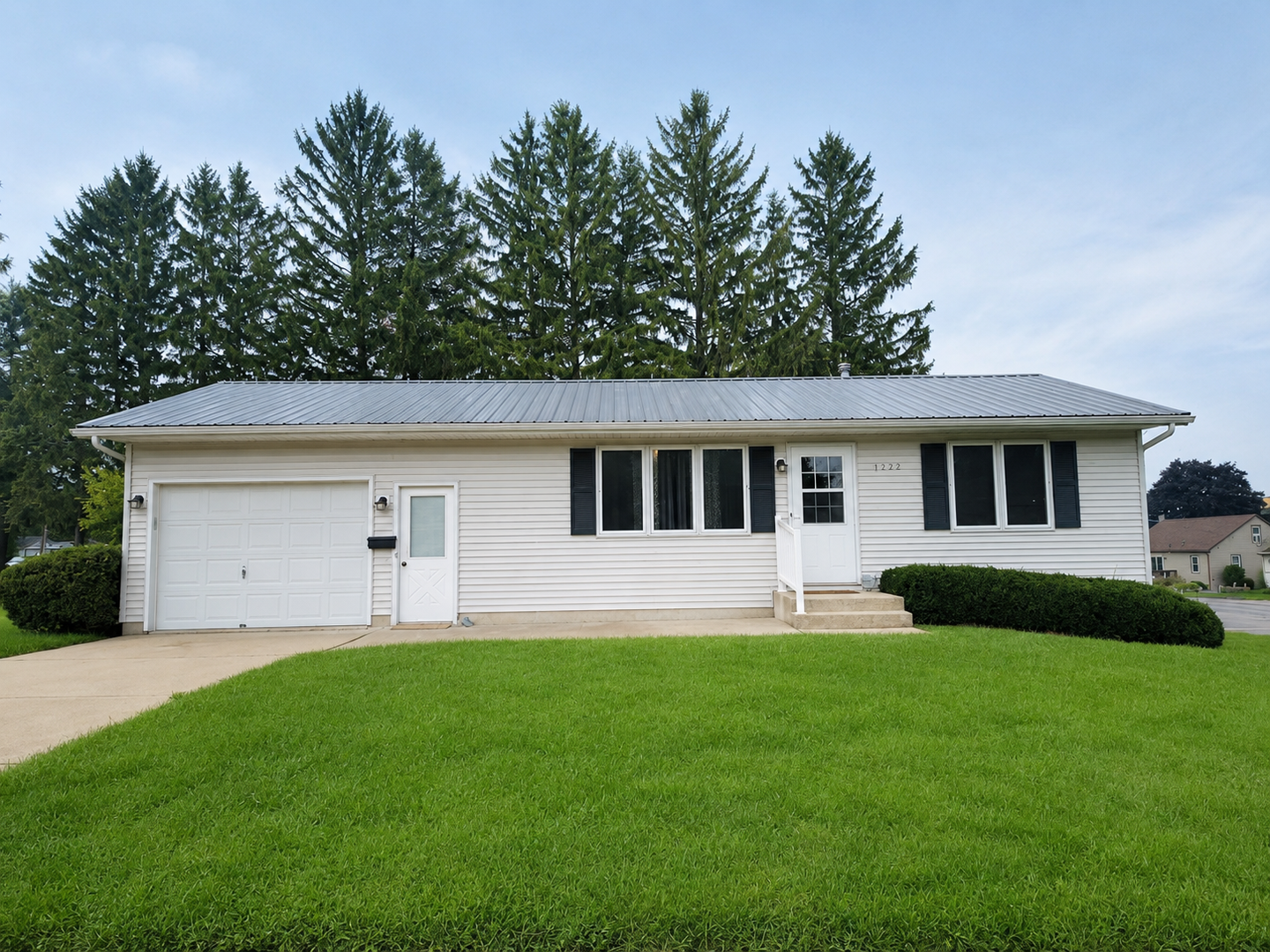 Monroe House: 1120 24th St