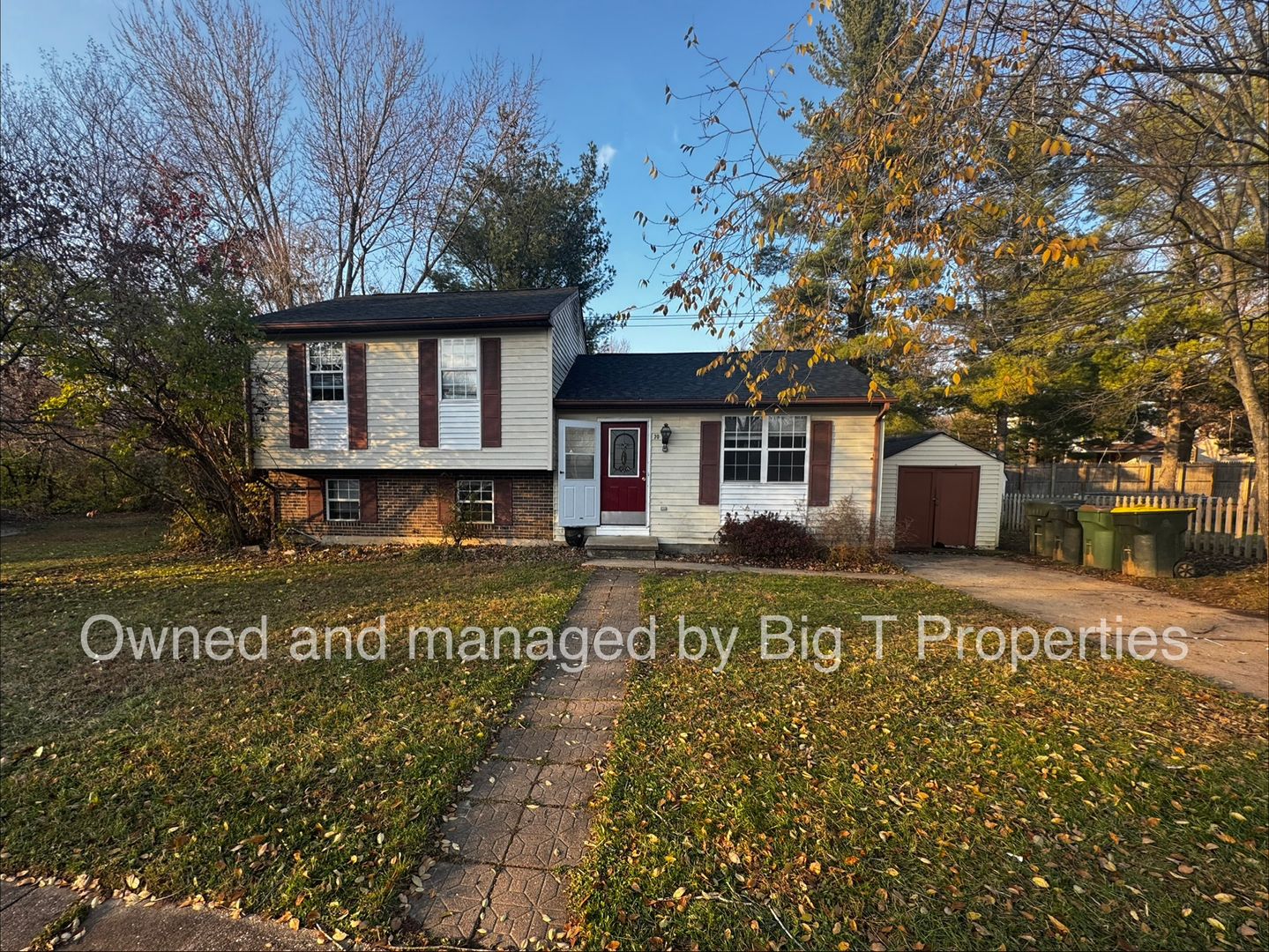 Newark House: 20 Allison Ln