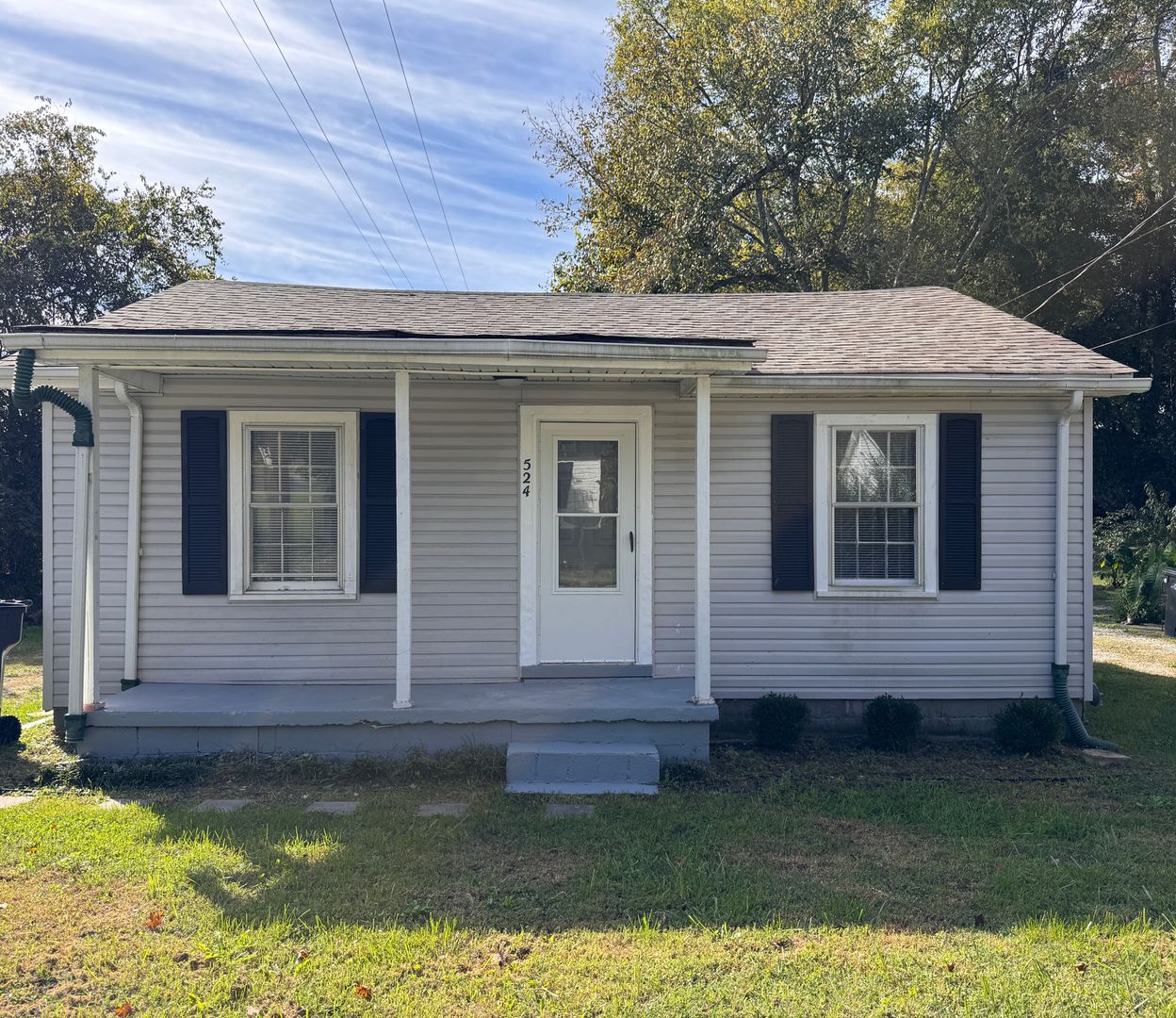 Columbia House: 524 Hardwick Avenue