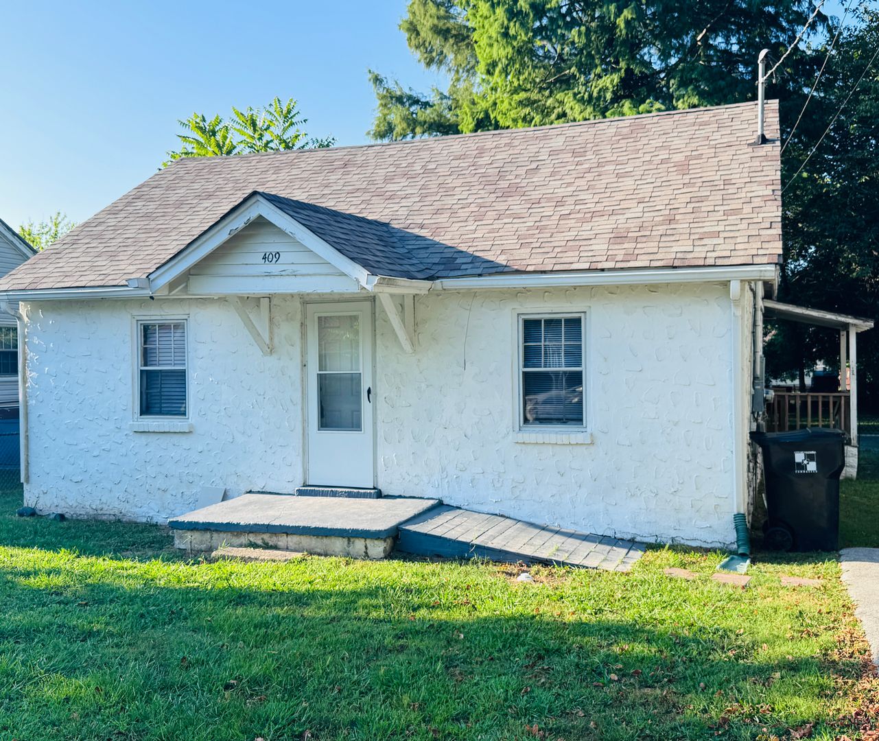 Columbia House: 409 E. 17th Street