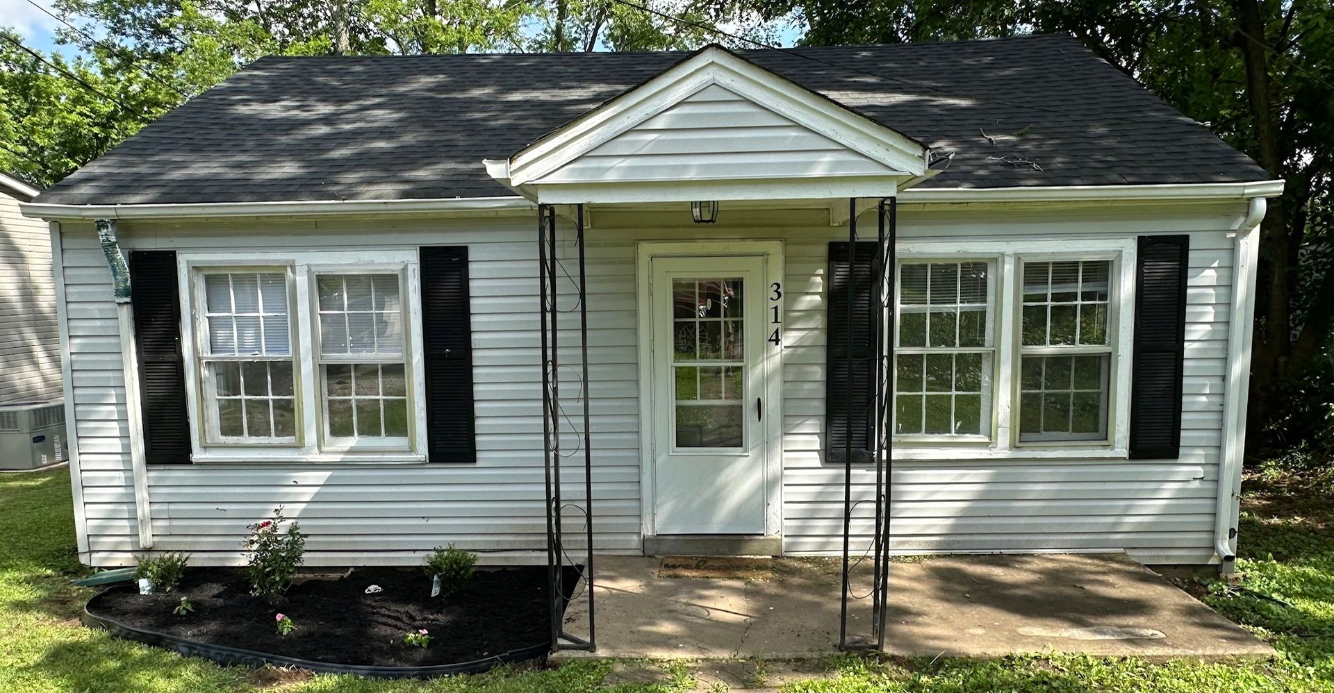 Columbia House: 314 E. Highland Drive