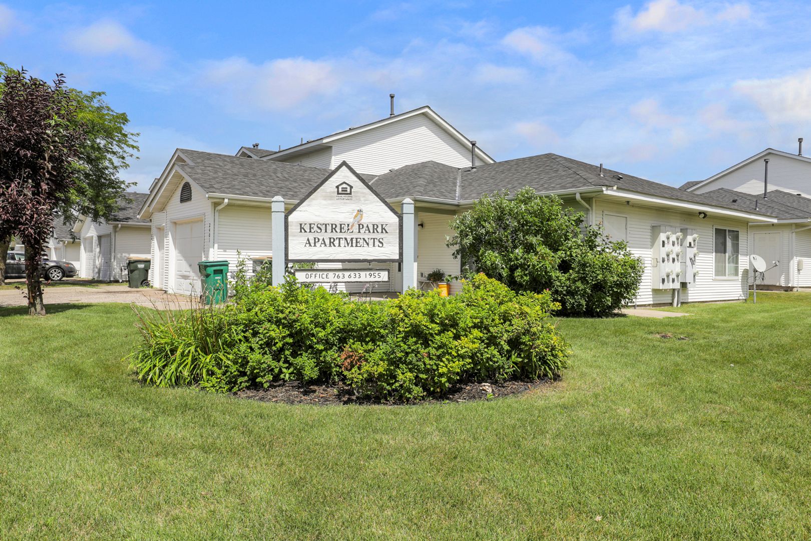 GLENCOE Apartment: 2401 14TH ST E