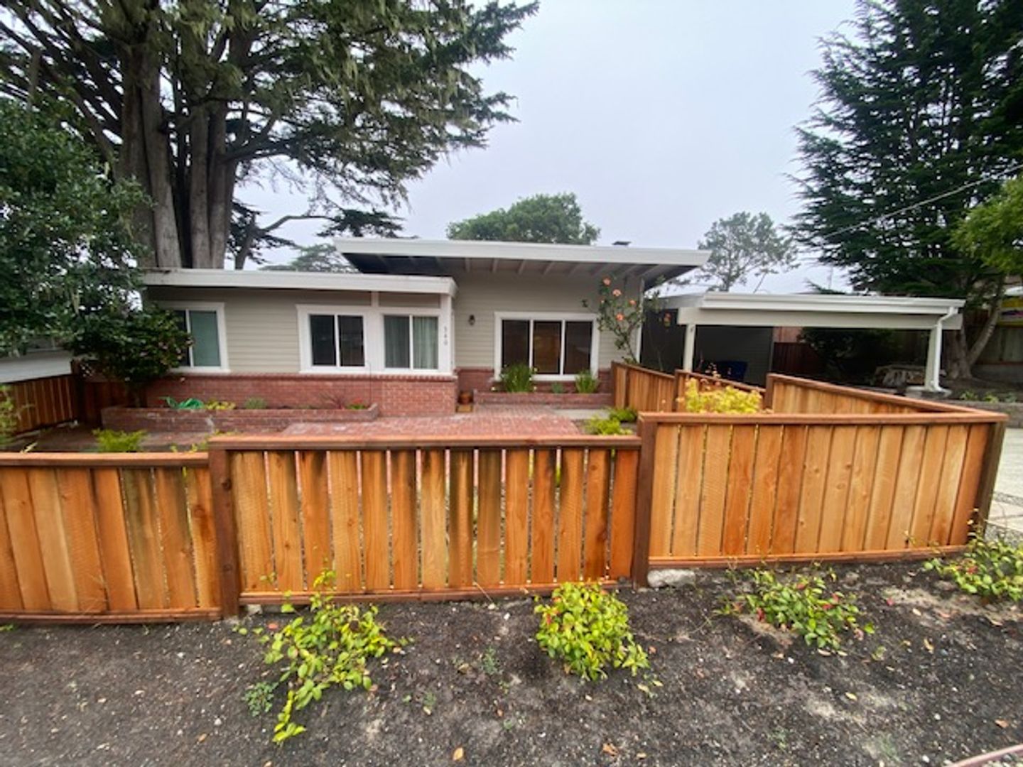 Pacific Grove House: 340 Bishop Ave