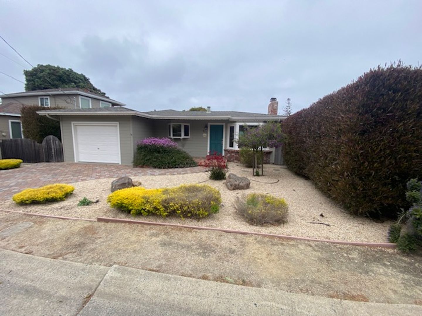 Pacific Grove House: 920 Crest Ave