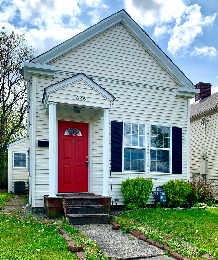 Louisville House: 846 Ash Street