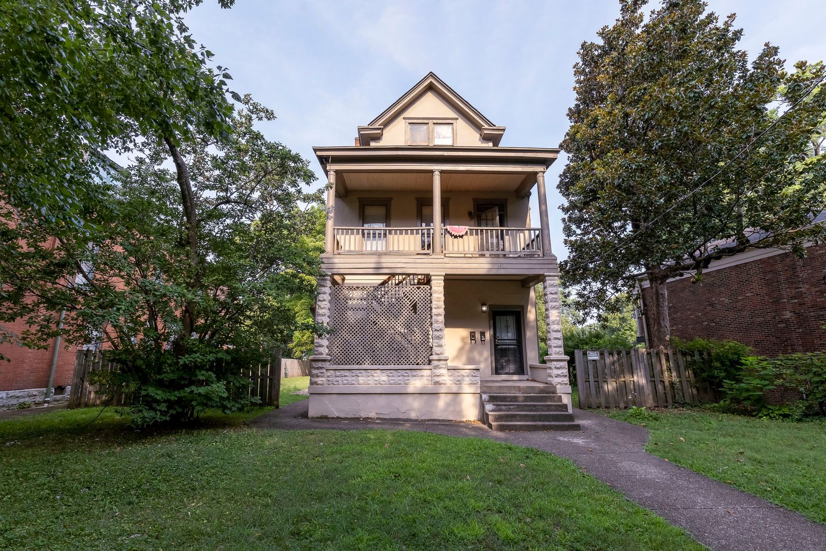 Louisville Apartment: 1406 S. 1st Street