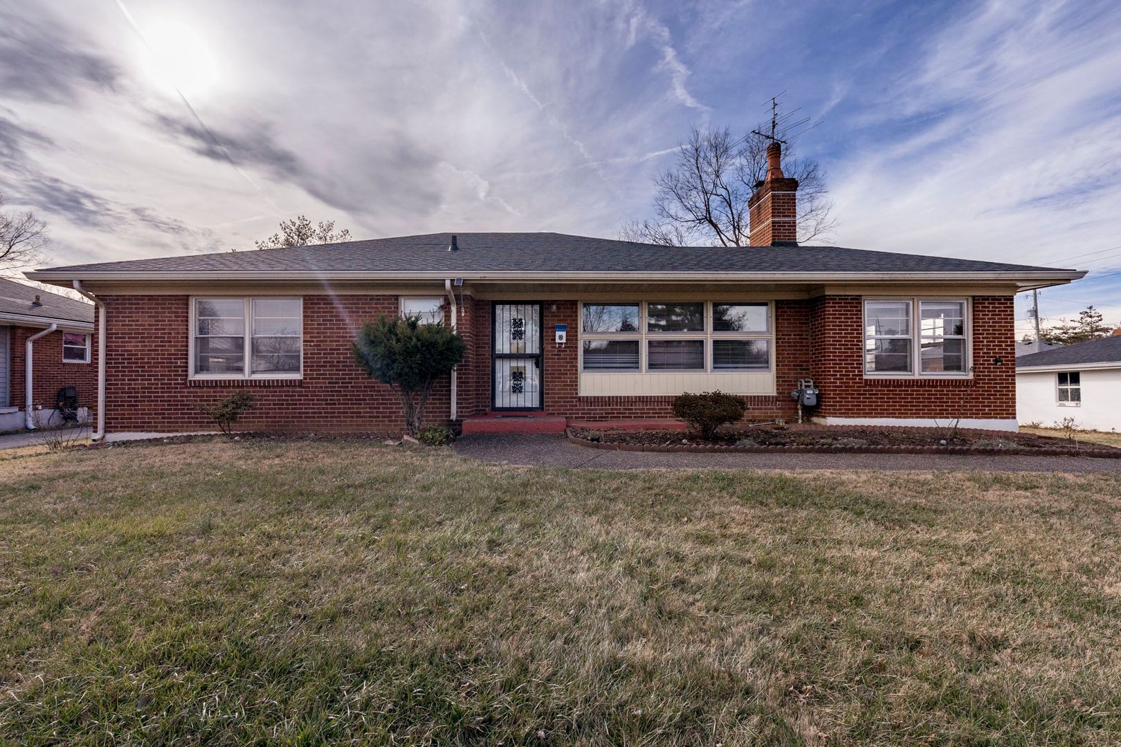 Louisville House: 3706 Chevy Chase Dr