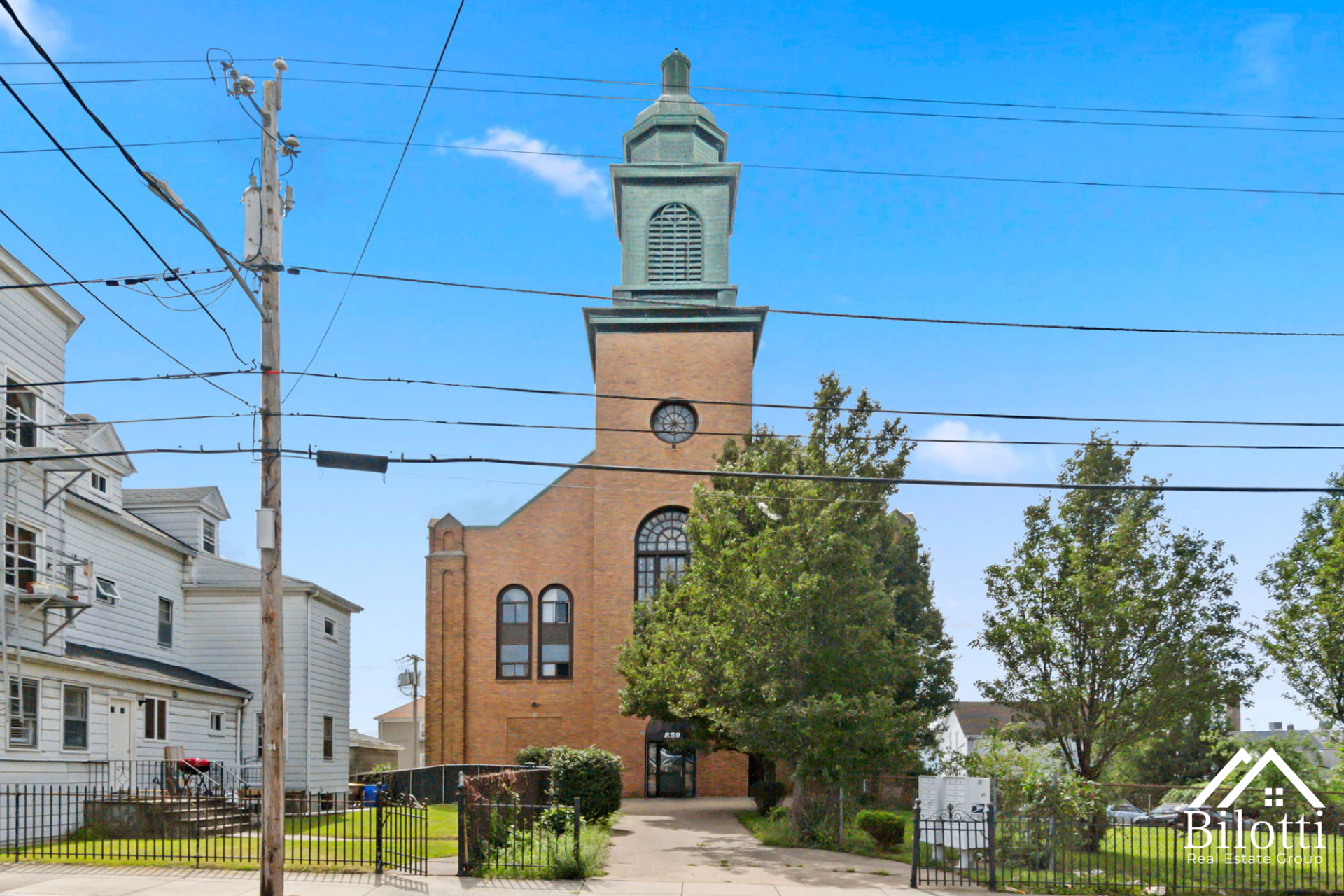 Fall River Apartment: 859 Pine Street