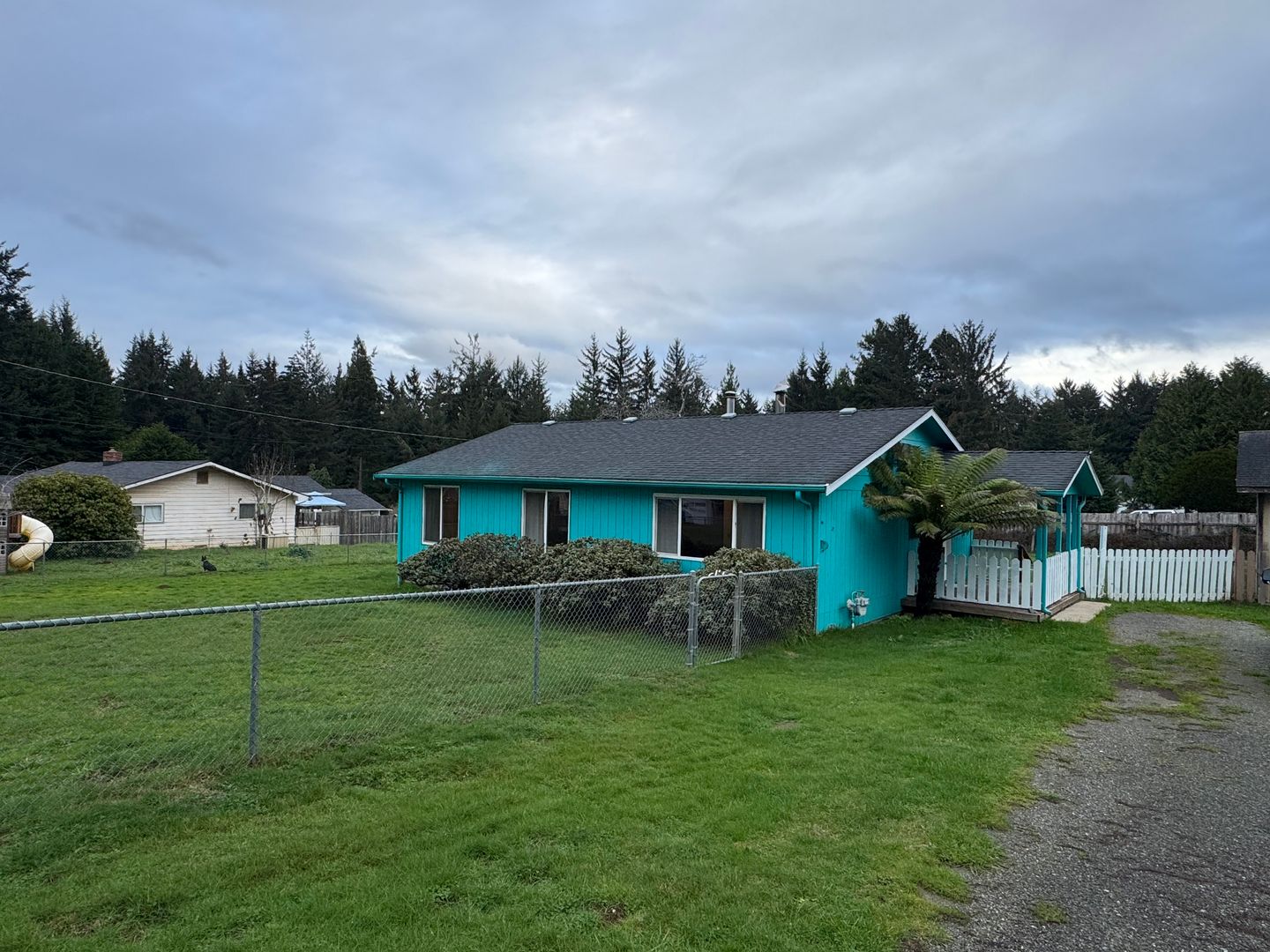 McKinleyville House: 1281 Underhill Ave