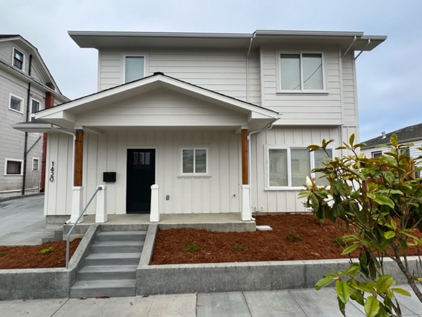Eureka House: 1420 L ST