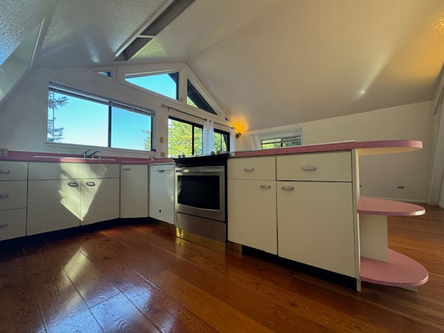 6425 Elk River RD , Eureka, CA 95503