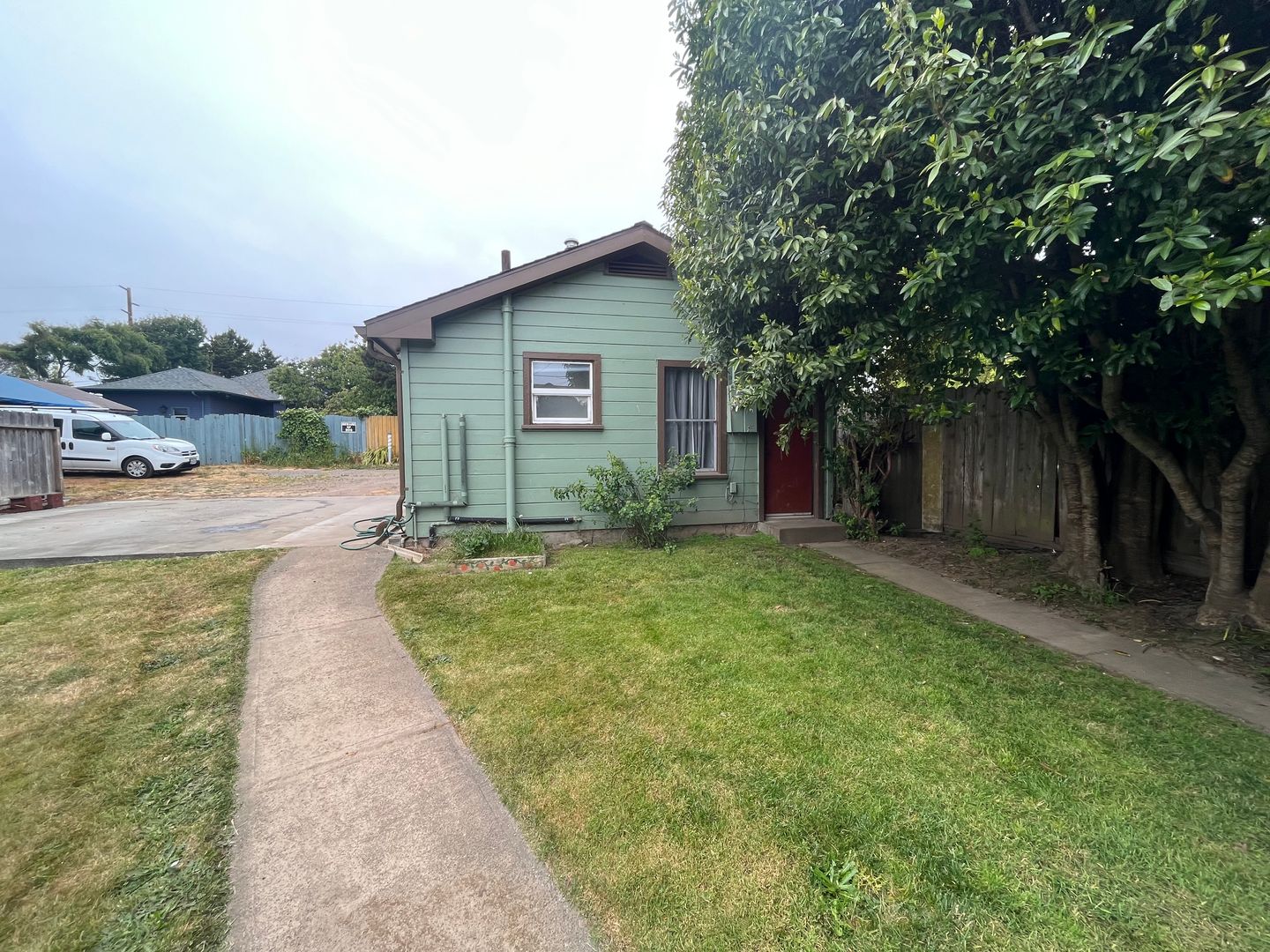 Eureka Apartment: 2211 Spring ST