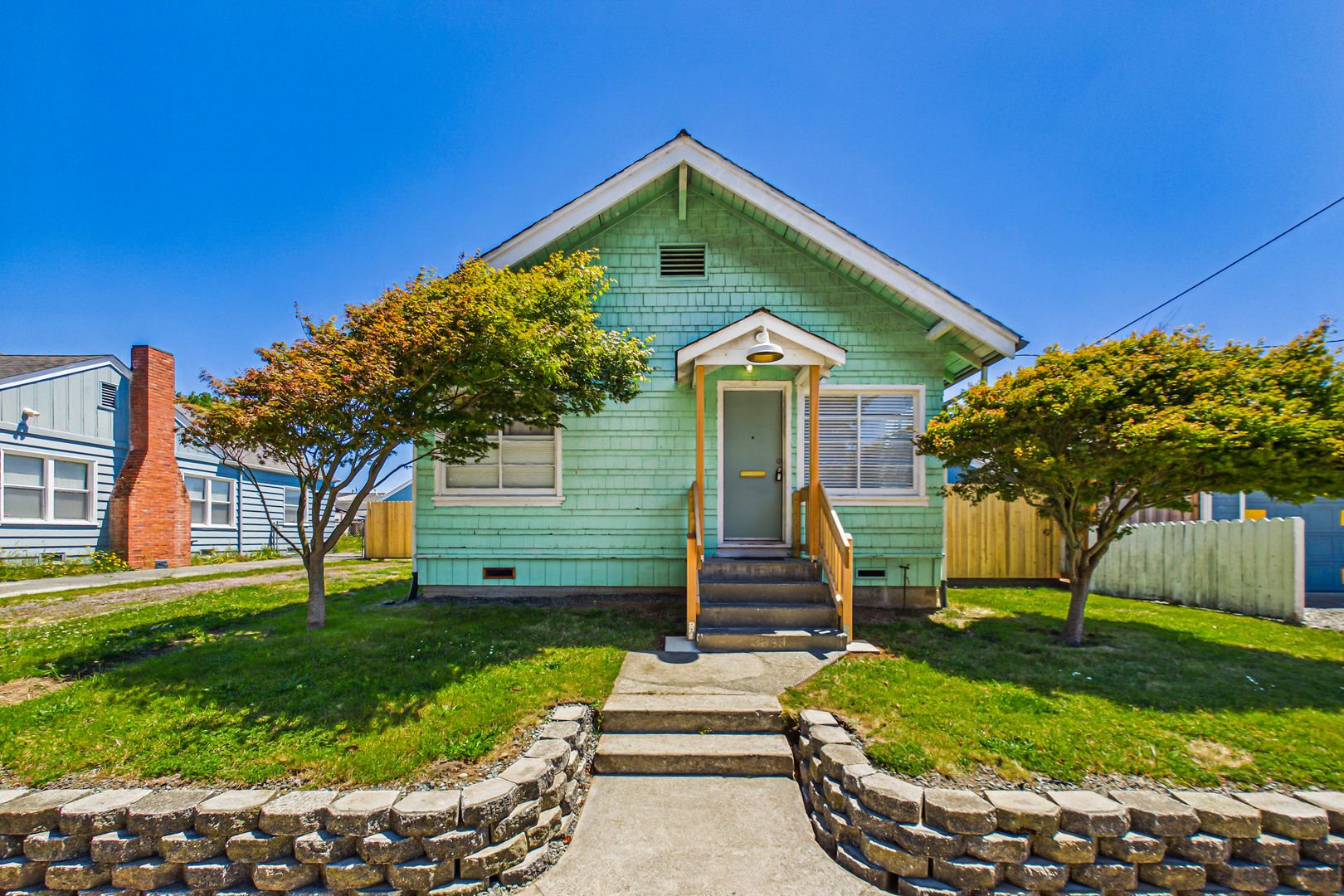 Eureka House: 3325 F ST