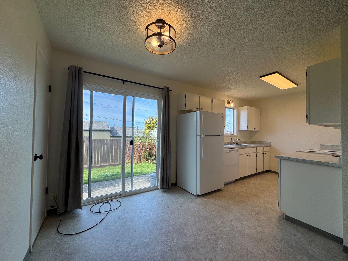 Eureka Apartment: 2164 Pine ST units A-D