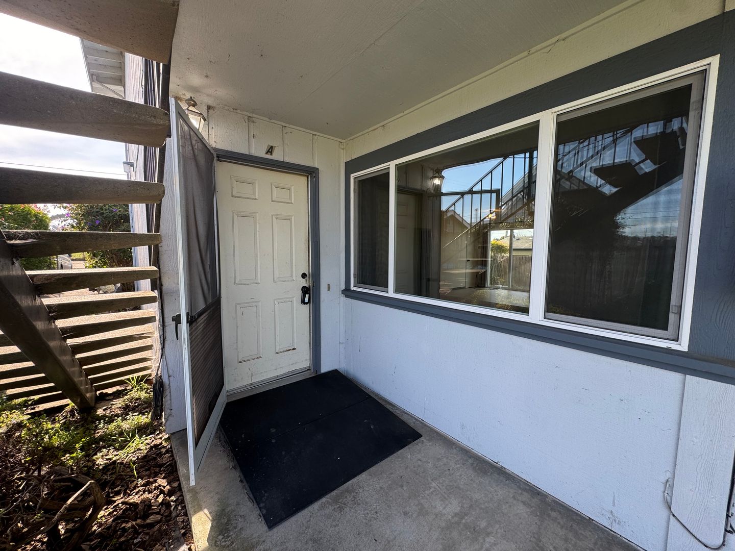 Eureka Apartment: 2164 Pine ST units A-D