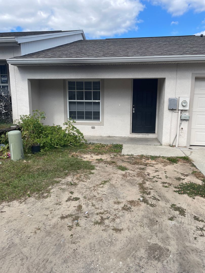 Dade City House: 37207 Grassy Hill Ln