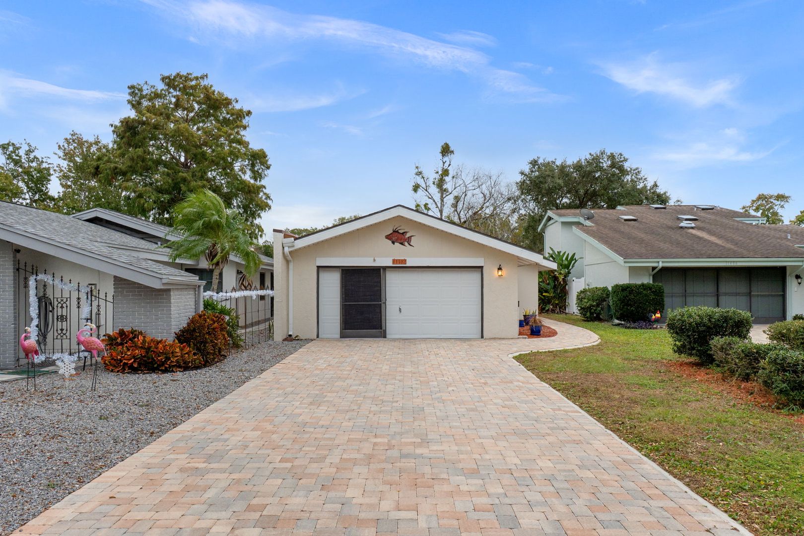 Homosassa House: 11482 W Clubview Dr