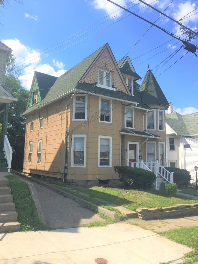 Binghamton Apartment: 79 Chapin