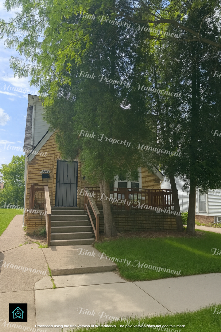 Detroit Apartment: 5943-5945 Lakeview