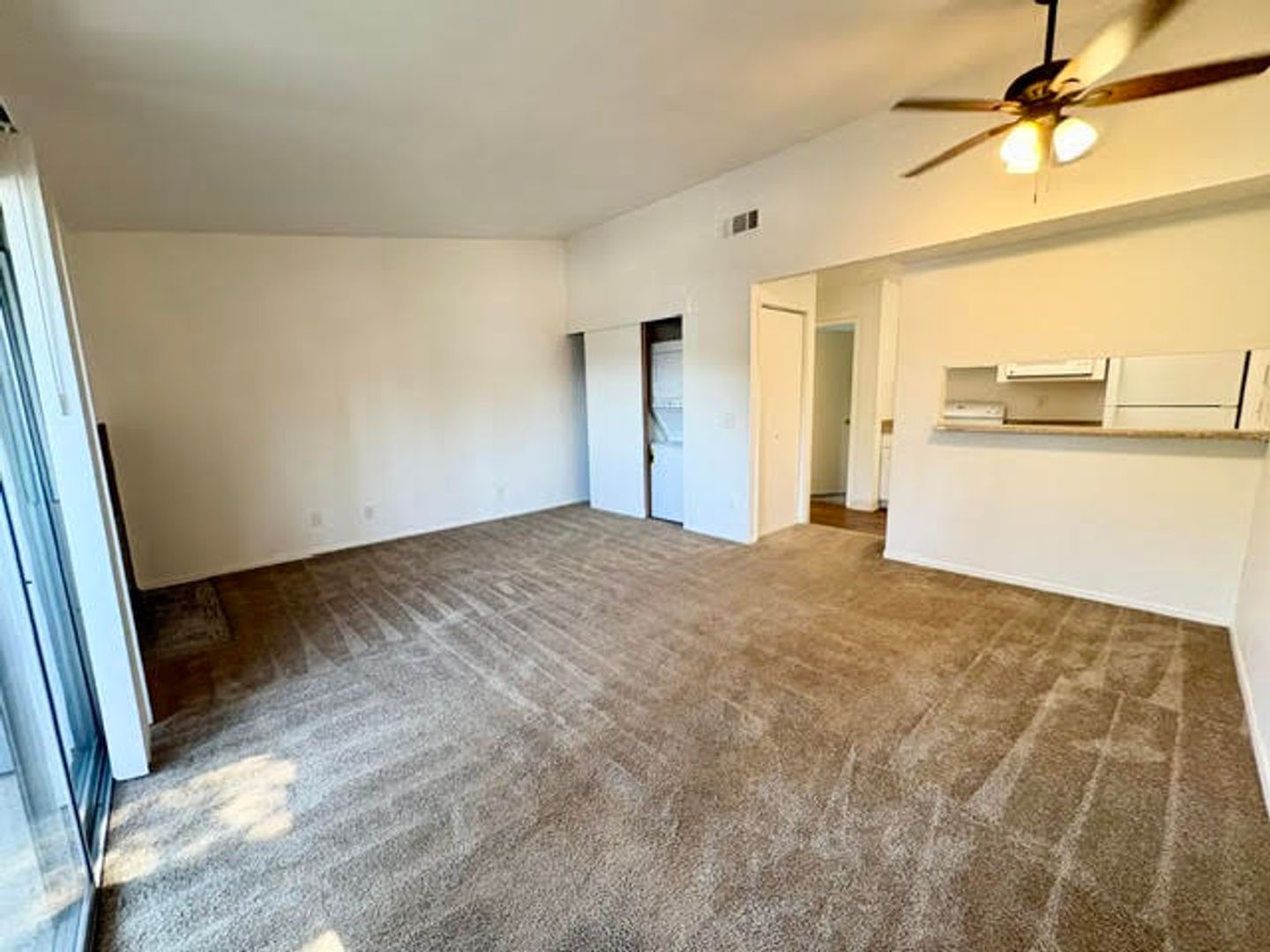 Sacramento Apartment: 5415 College Oak Drive