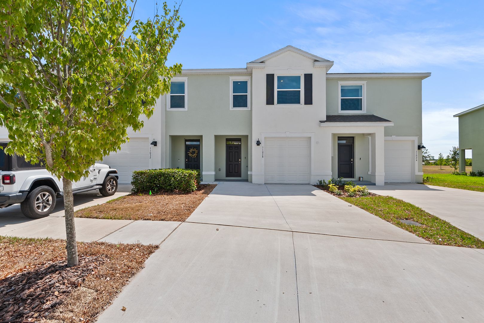 LAND O LAKES Townhome: 11028 CRESCENT DEER DR
