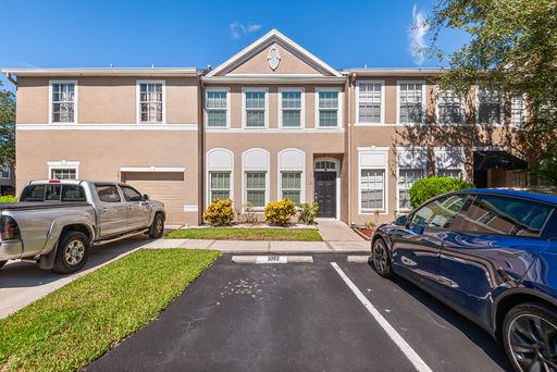 CARROLWOOD AREA TOWNHOME! – photo 1