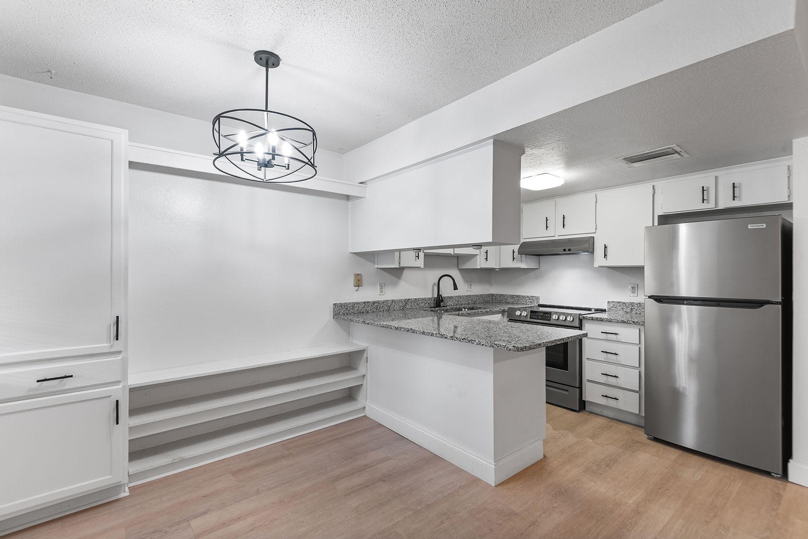 ST PETE APARTMENT FOR RENT!! 4 of 8