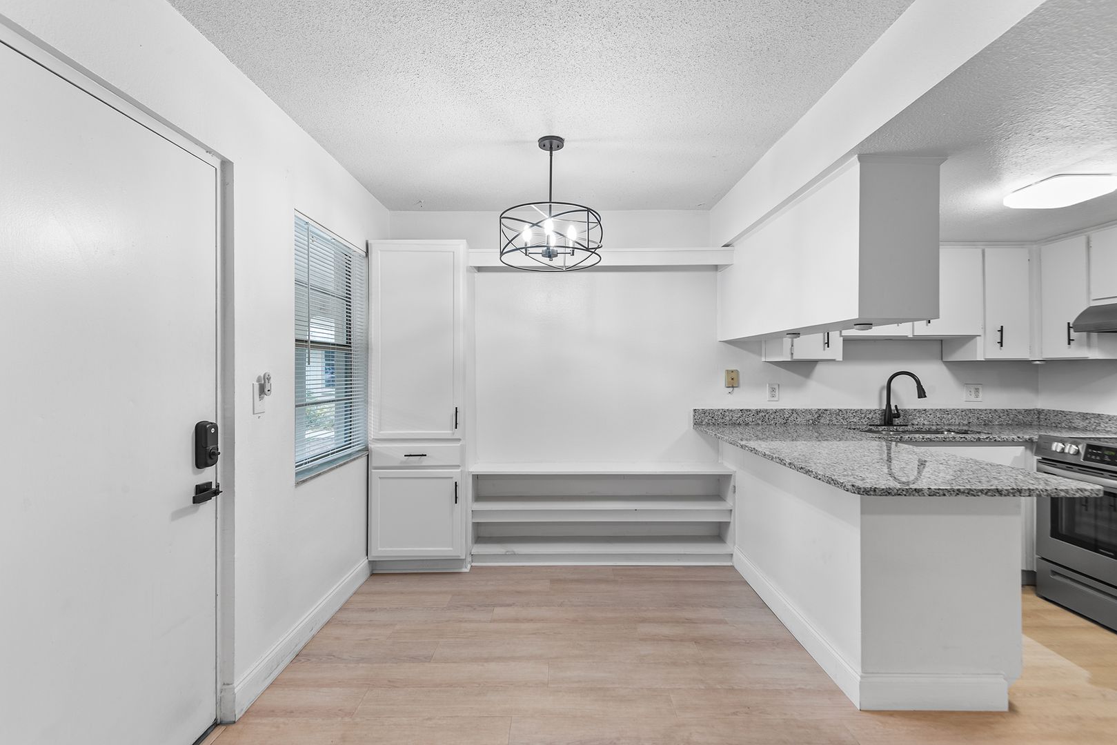 ST PETE APARTMENT FOR RENT!! 3 of 8