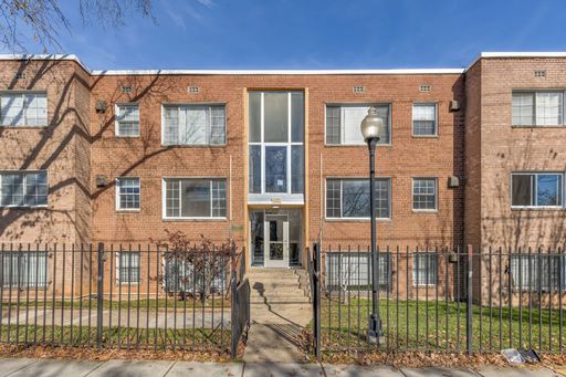 Affordable 3-Bedroom Apartment – Unit 301 at 124 Atlantic St SE – photo 1