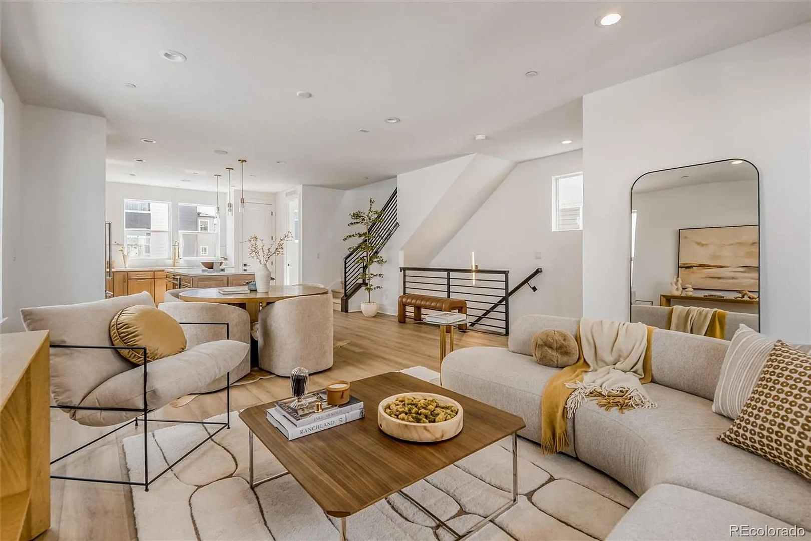Centennial House: 10994 E Geddes Pl
