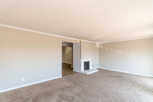 8218 Wooster Pike, 8218 - B (TH), Cincinnati, OH 45227