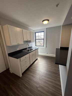 2075 Main Street, Unit 11, Buffalo, NY 14208