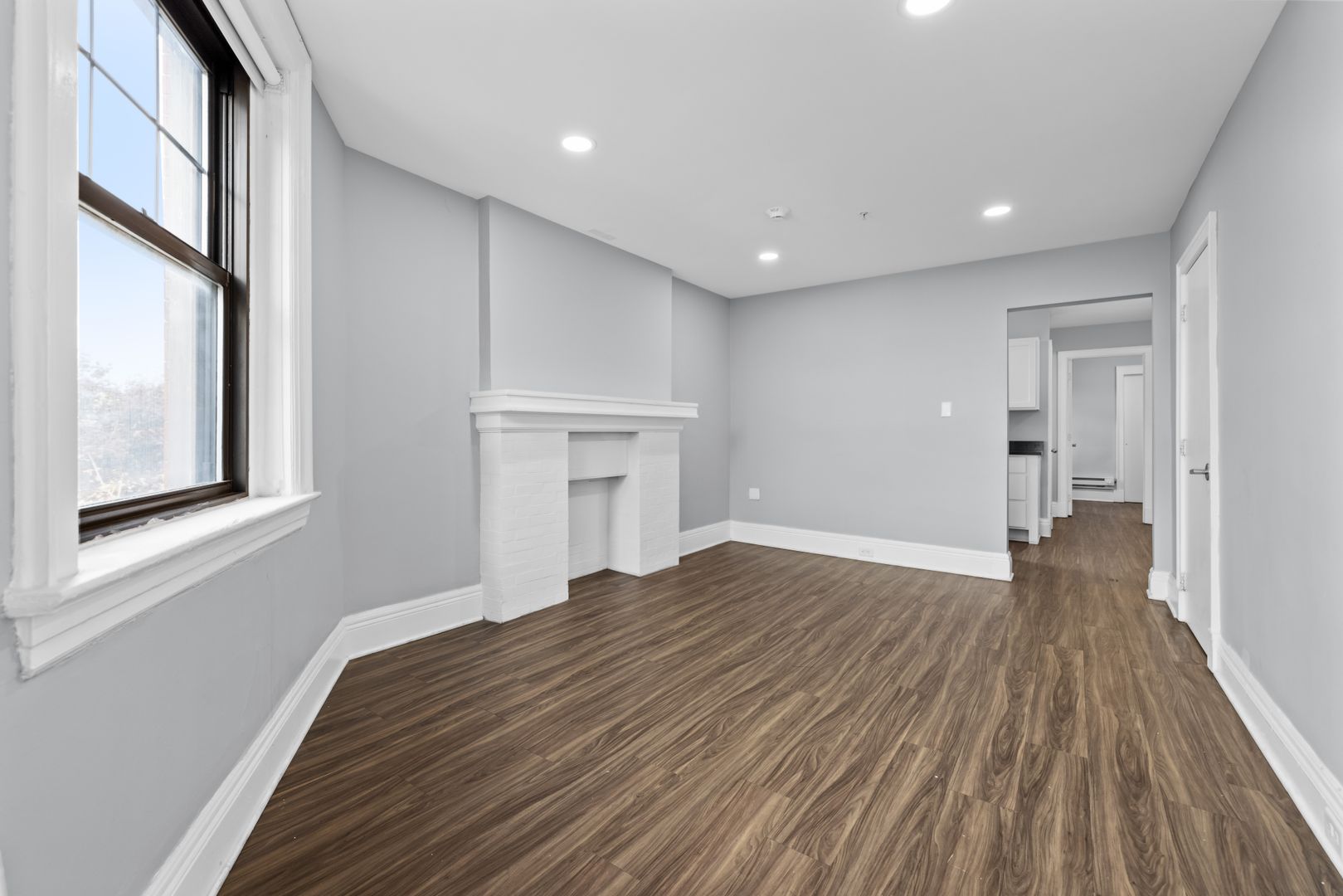 Buffalo Apartment: 215 Humboldt Parkway Buffalo