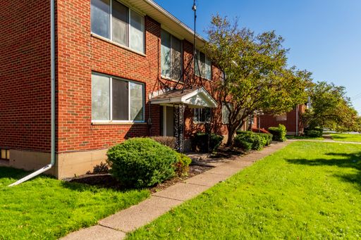574 South Transit, 06, Lockport, NY 14094