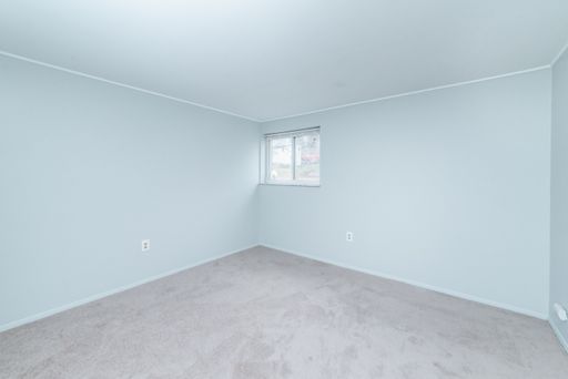 209 Caldwell Ave, Apt B, Wilmerding, PA 15148