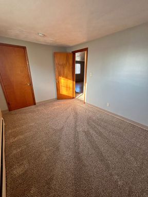 574 South Transit, 06, Lockport, NY 14094