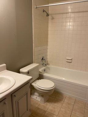 300 Westinghouse Ave, Apt C, Wilmerding, PA 15148